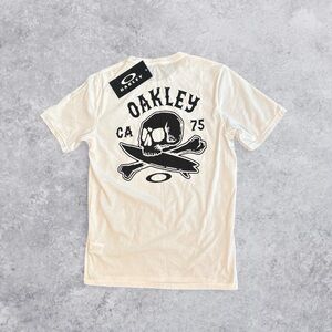 Oakley Men's White Skull Graphic Tee